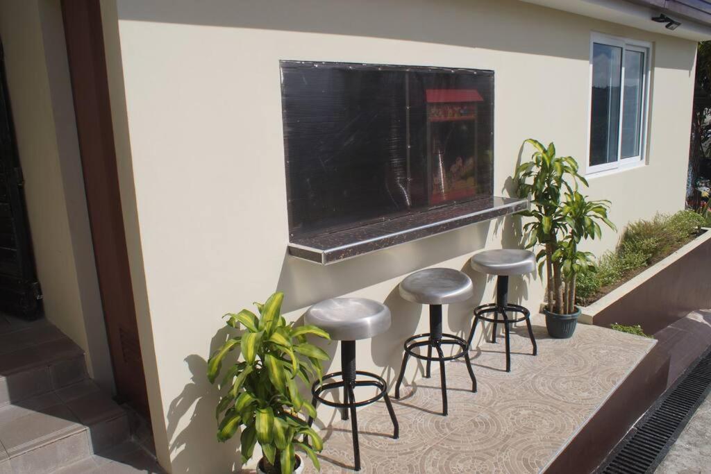 Avana Hills Tagaytay Villa Tagaytay City Exterior photo