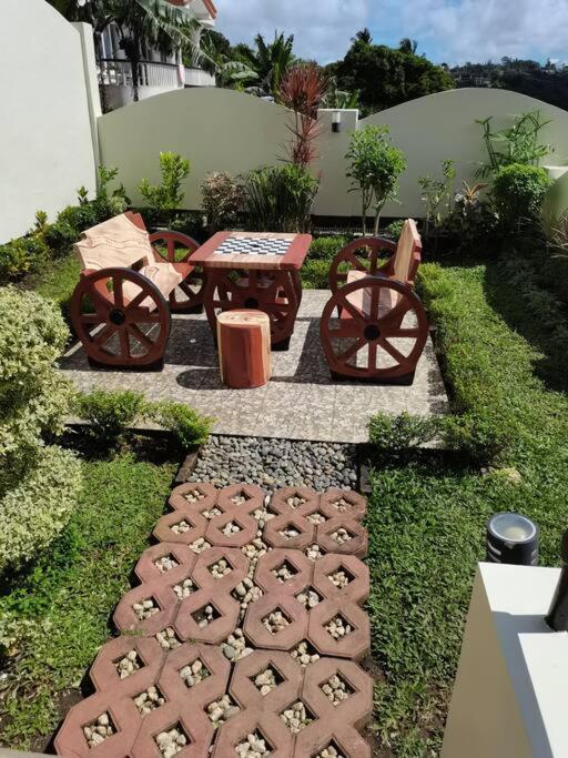 Avana Hills Tagaytay Villa Tagaytay City Exterior photo