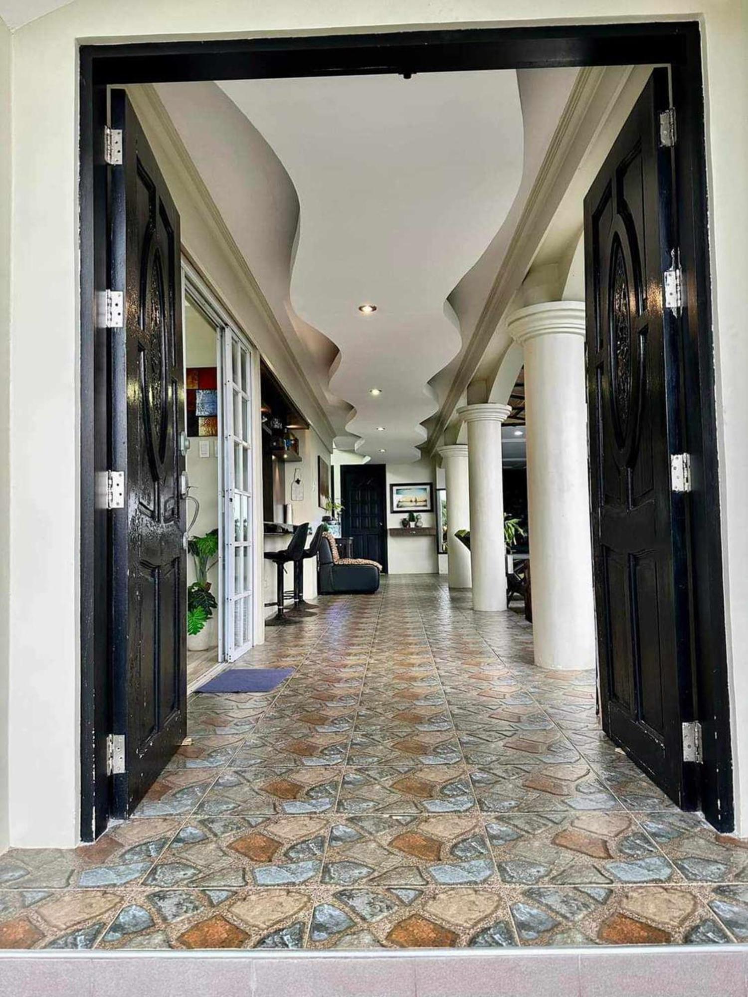Avana Hills Tagaytay Villa Tagaytay City Exterior photo